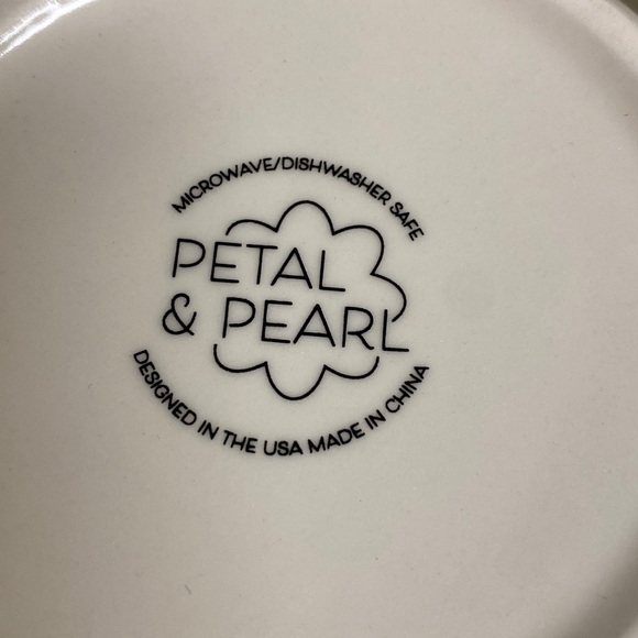 NWT.  Set of 2, Petal and Pearl, 24oz., ceramic mugs. - Picture 8 of 15